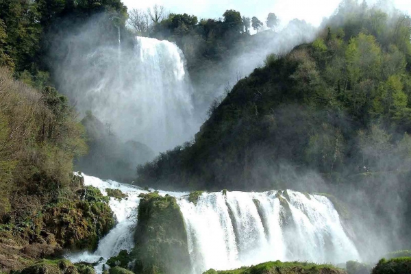 5 ottimi motivi per visitare le cascate delle Marmore