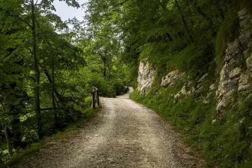 Parco d’Abruzzo, accessi regolati su tre sentieri dal 25 luglio