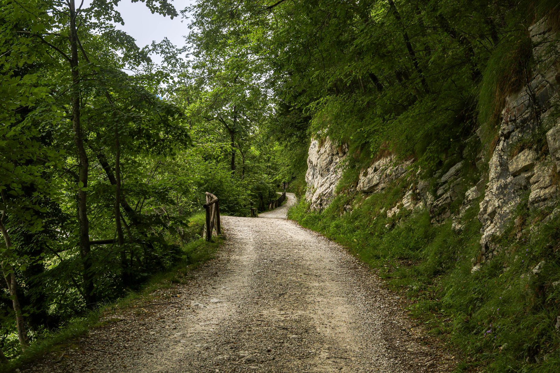 Parco d’Abruzzo, accessi regolati su tre sentieri dal 25 luglio
