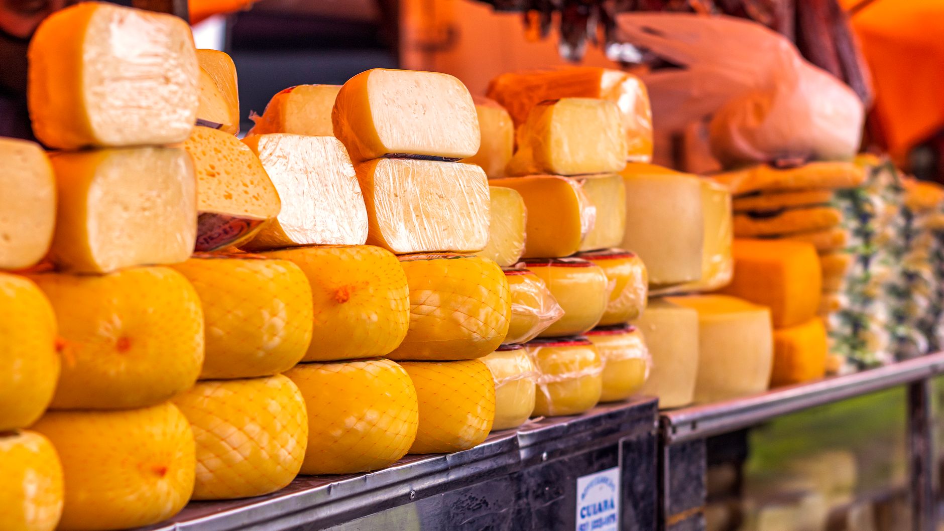 Caciocavallo: produzione e pasta filata spiegata