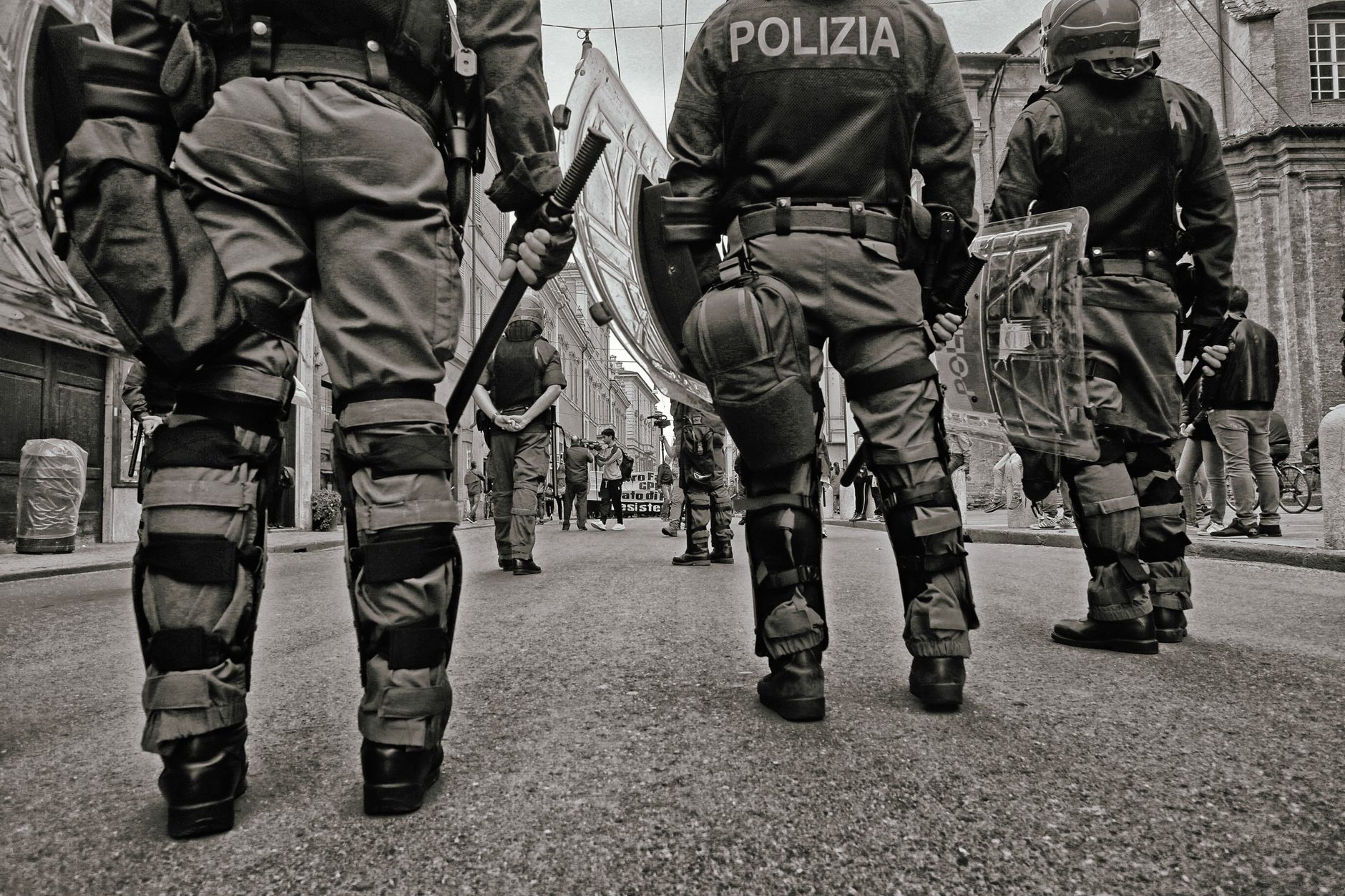 Campobasso, controlli interforze: espulsione e droga sequestrata